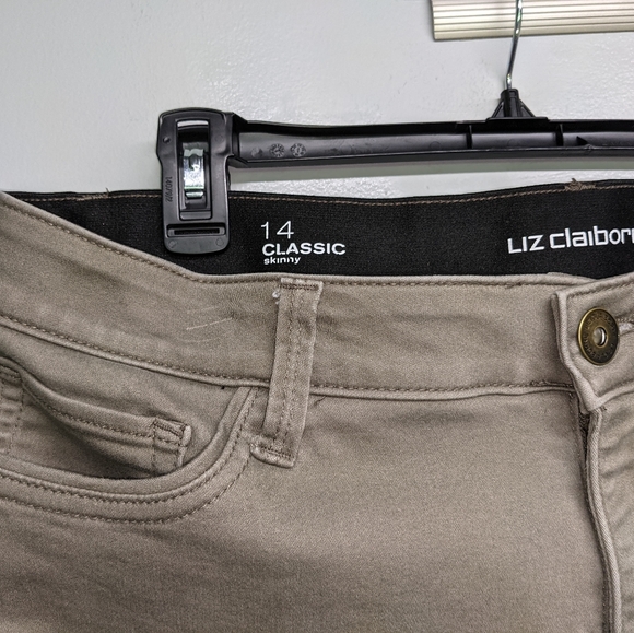 Liz Claiborne Classic Skinny Jeans 